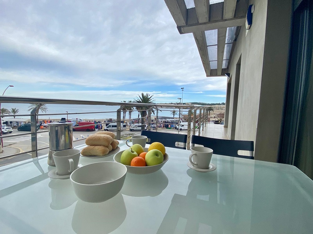 A077 APARTAMENTO UNIVERS